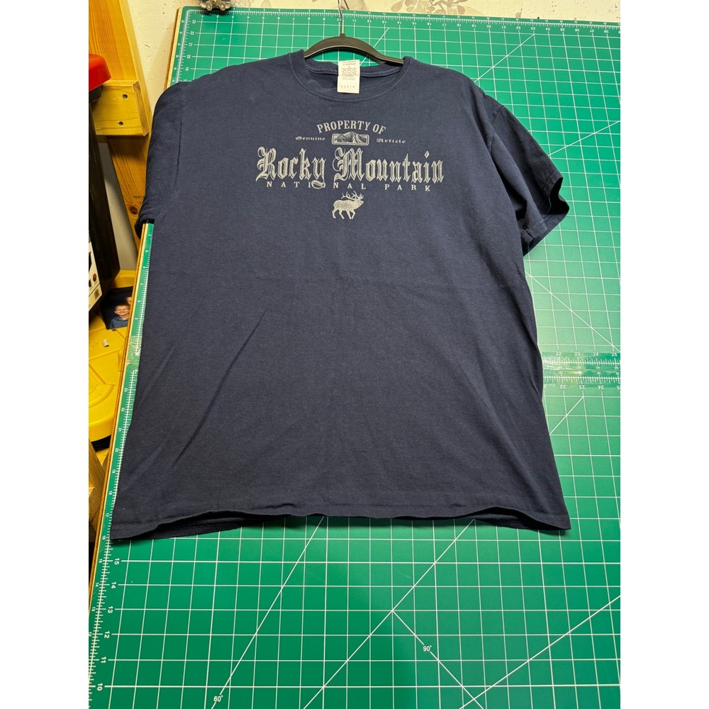 Gildan Mens Rocky Mountain National Park Graphic Tee Navy Blue Large Souvenir